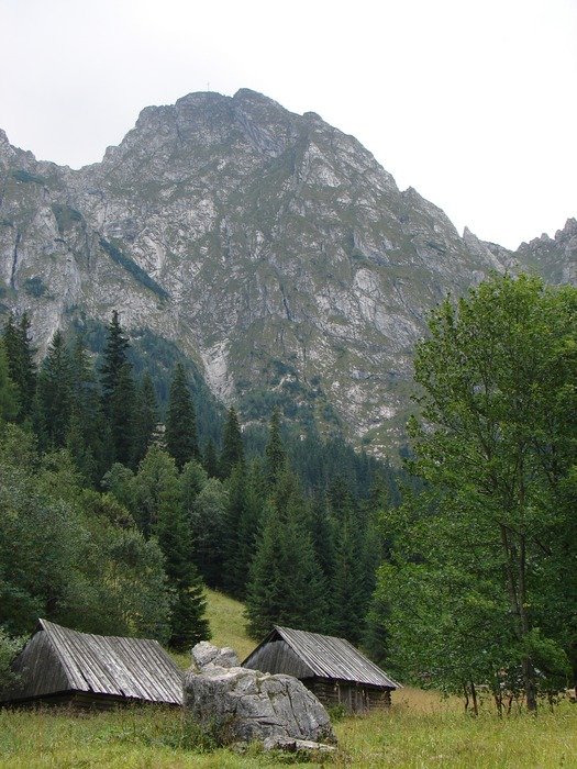 mountain cottages in the tatras
