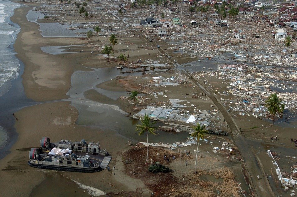 picture of the city after the tsunami