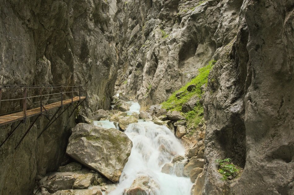 hiking mountain river