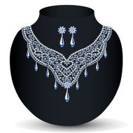 necklace with her wedding N6