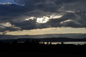 Sunshine in the clouds in the evening