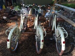 bicycles to travel in the mountains