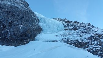 striking vertainspitze glacier