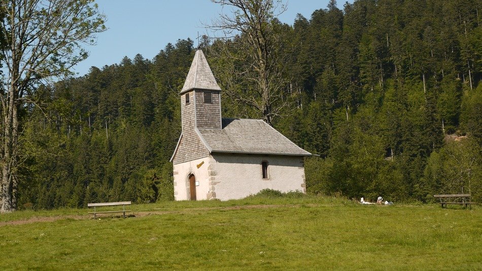 loneliness church in France
