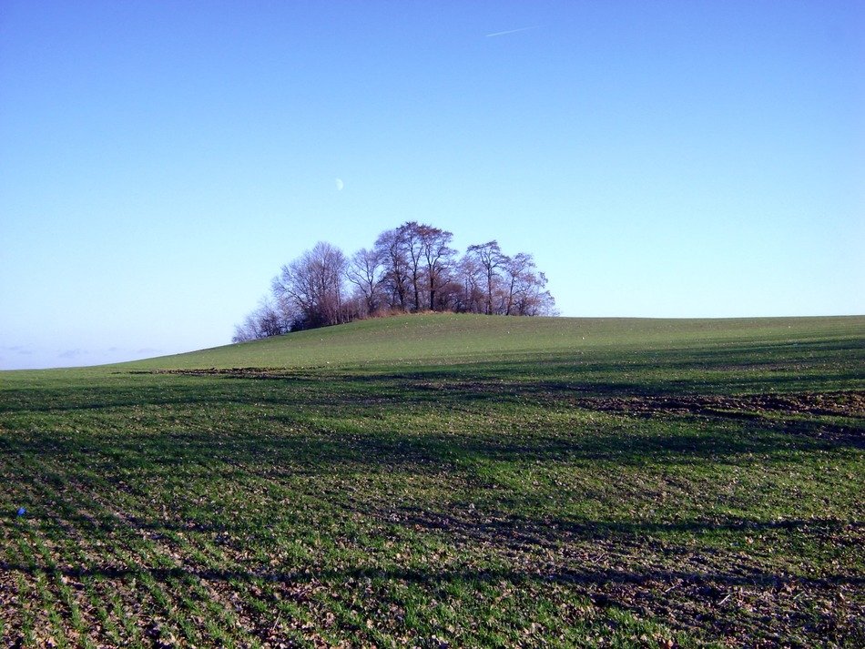 extraordinarily beautiful poland lhill