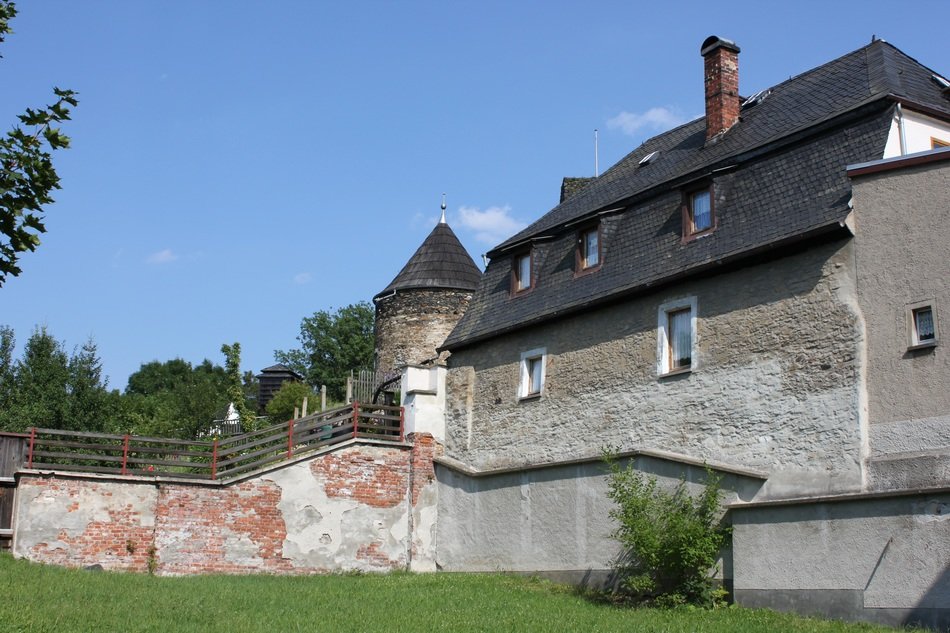 house in Burgurgin
