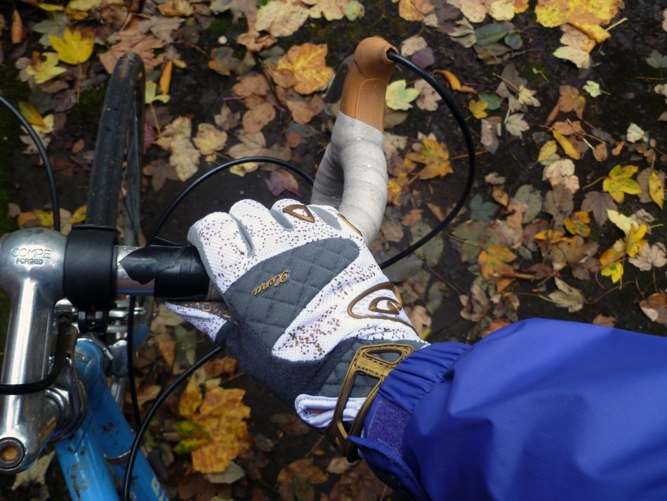 bicycle gloves