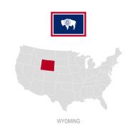 Flag of Wyoming and location on U S map