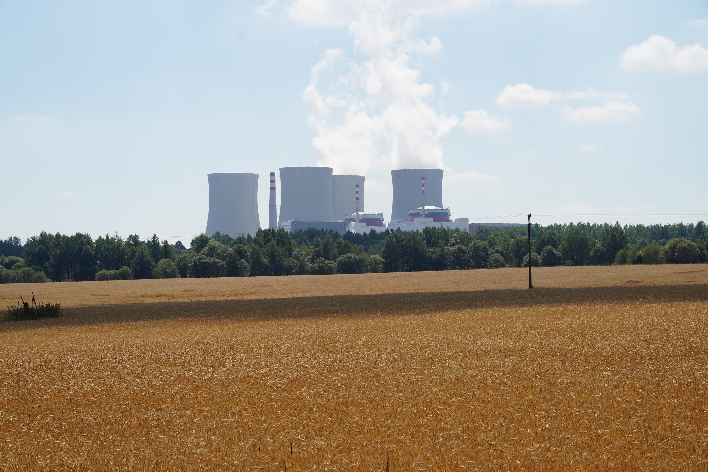 Chimneys of temelin nuclear power plant free image download