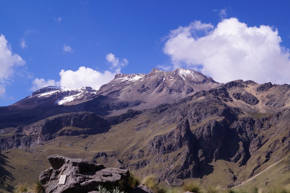 iztaccÃ­huatl is the pinnacle in mexico