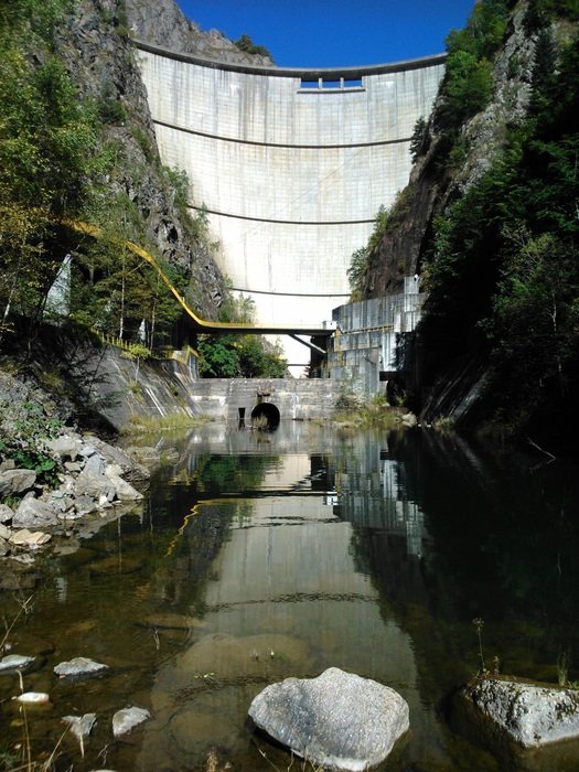 Scenic view of the dam Vidraru in Romania