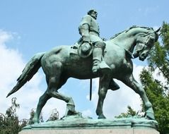 statue bronze horse and man