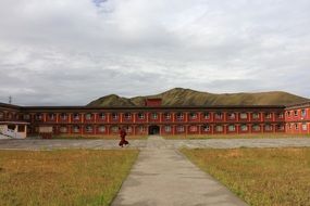 temple buildings in tibet