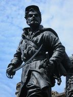 bronze statue of a soldier in america