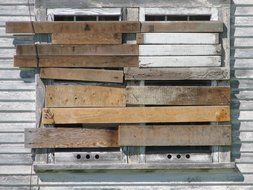 clapboard window plank