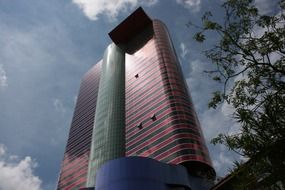 modern building of the Tomi Otake Institute