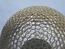 Round construction out of cylinders