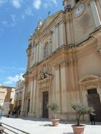 malta old building architecture