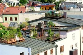 aerial view of terrace with a garden on the roof