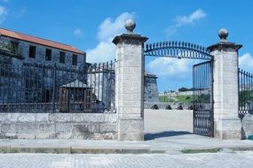 Photo of the architecture in Havana