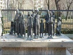 sculpture statue city cold