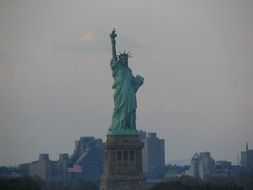 statue of liberty monument