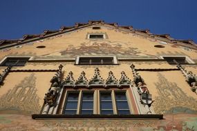 frescoes on the facade in Ulm