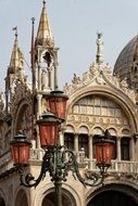 street lamp near the building in venice