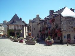 historic houses in france