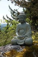 buddha statue in a garden