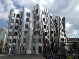 unusual architecture in dusseldorf