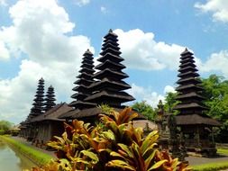 art architecture of indonesia