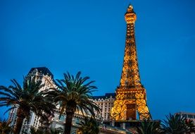 eiffel tower hotel las vegas