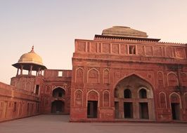 Architecture of the fortress of agra in india