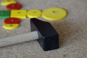 hammer toy and puzzle details