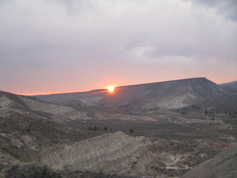 devils red sunset