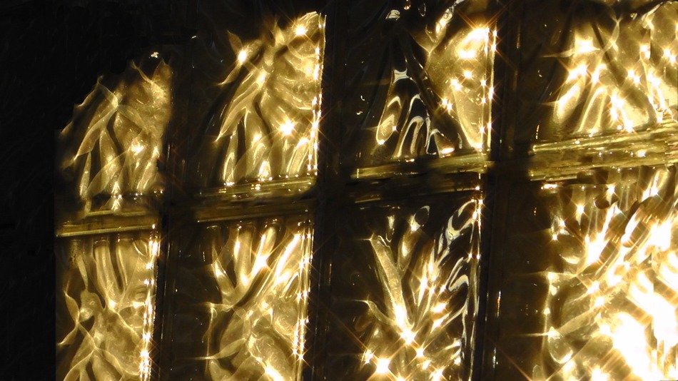 setting sun ligth through glass blocks