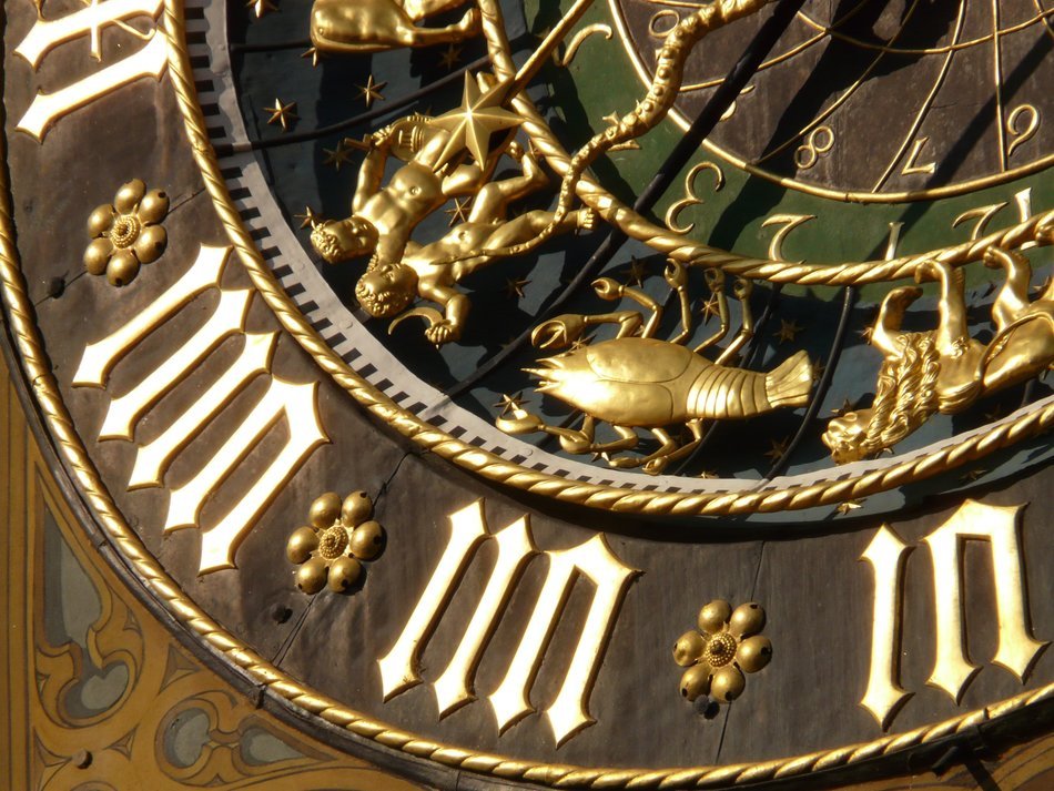 On the astronomical clock Cancer, Gemini and Leo