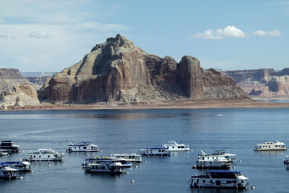 Ships on Lake Powell in Arizona