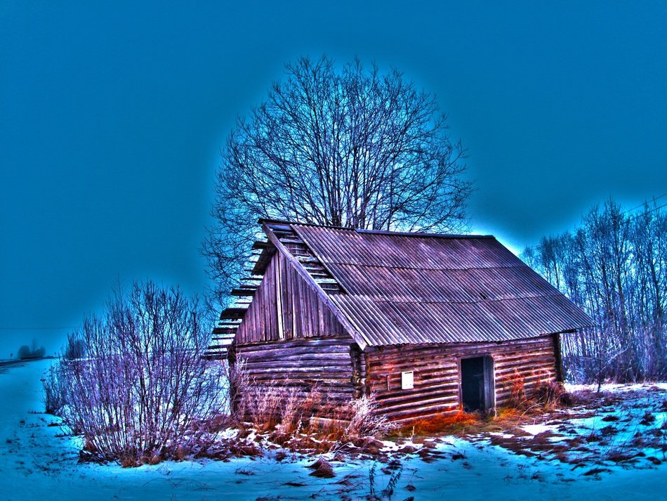 picture of a village house during the Christmas holidays
