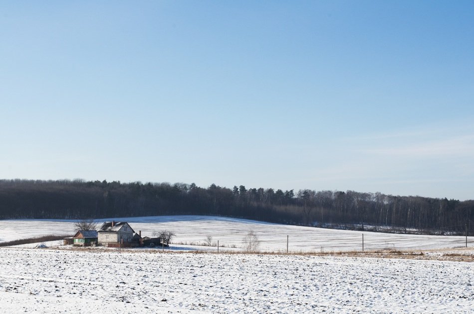 farmhouse in the countryside in winter
