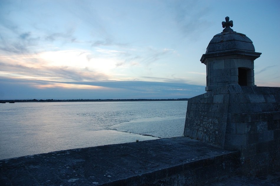 strong louvois island