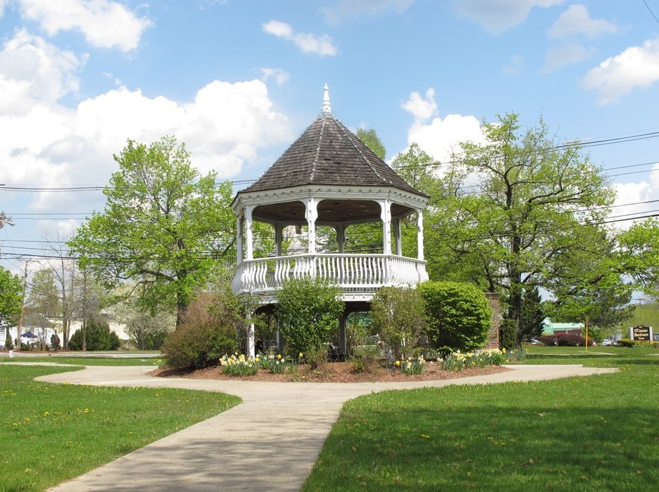 gazebo in the center of Billerica