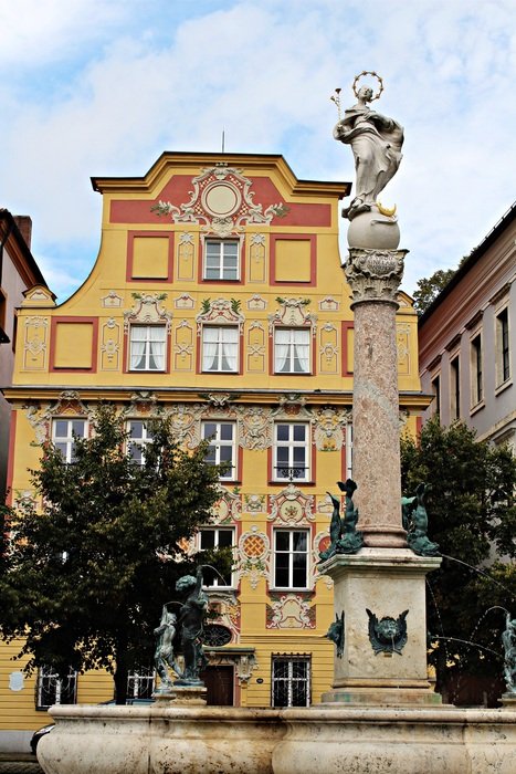 statue of patrona Bavariae in the middle of fountain