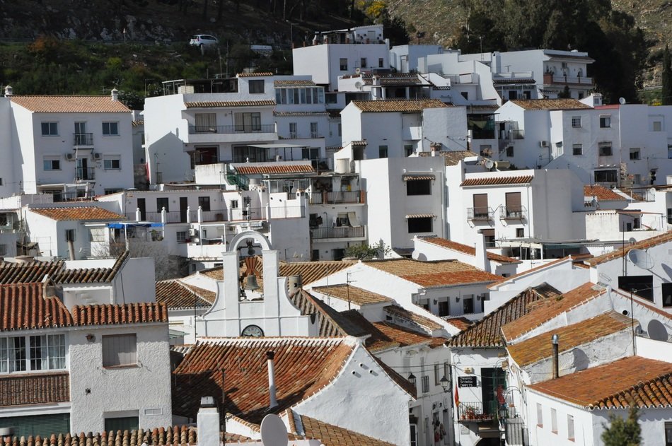 White houses in the town