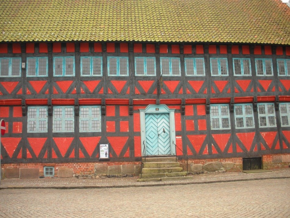 old merchant's house