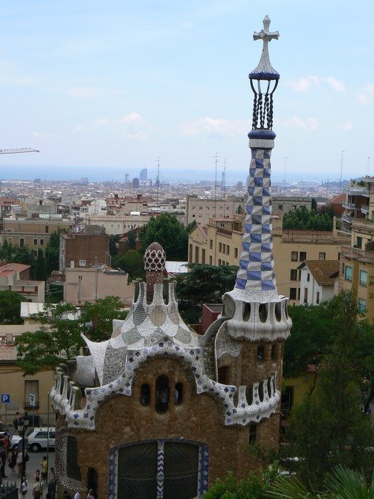 the architecture of gaudí barcelona