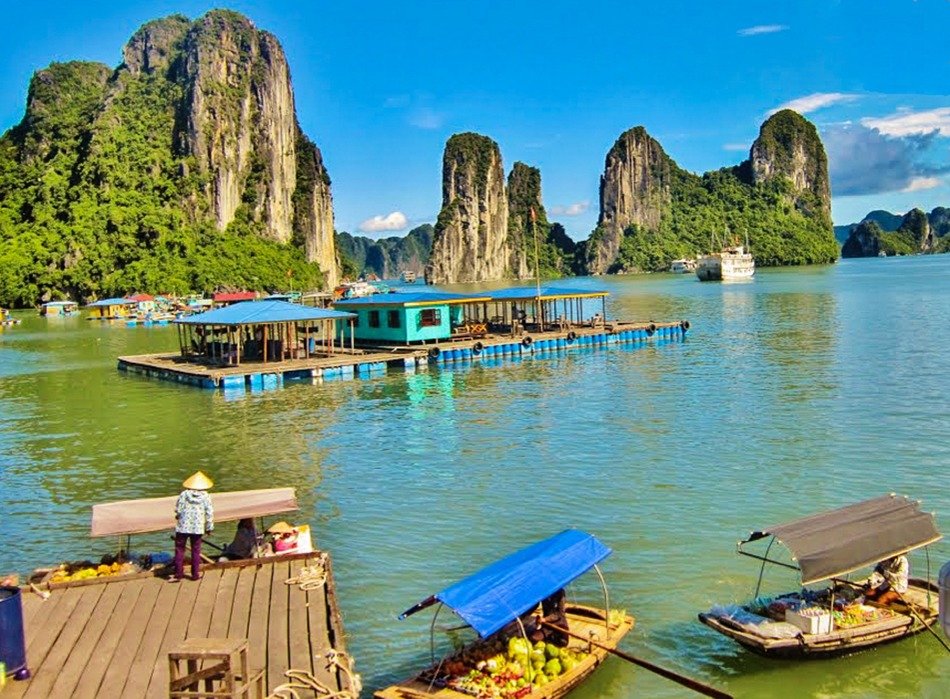 halong bay in Vietnam