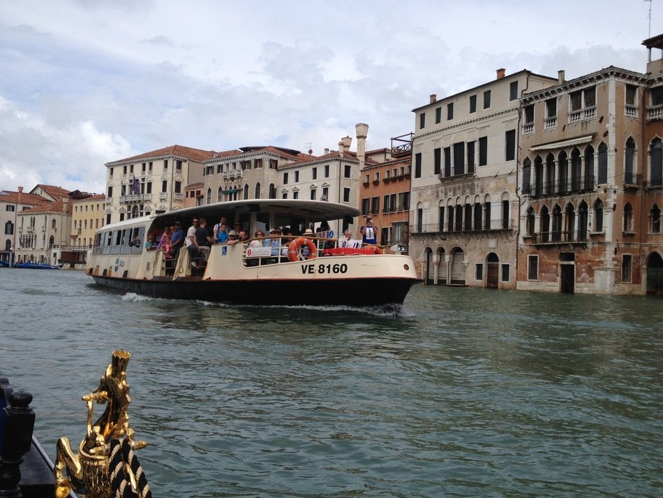 vaporetto pleasure boat venice channel