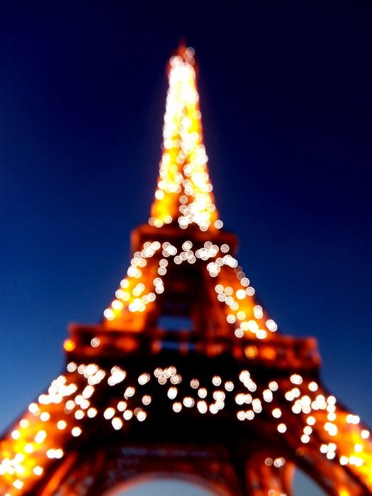 extraordinarily beautiful paris tower